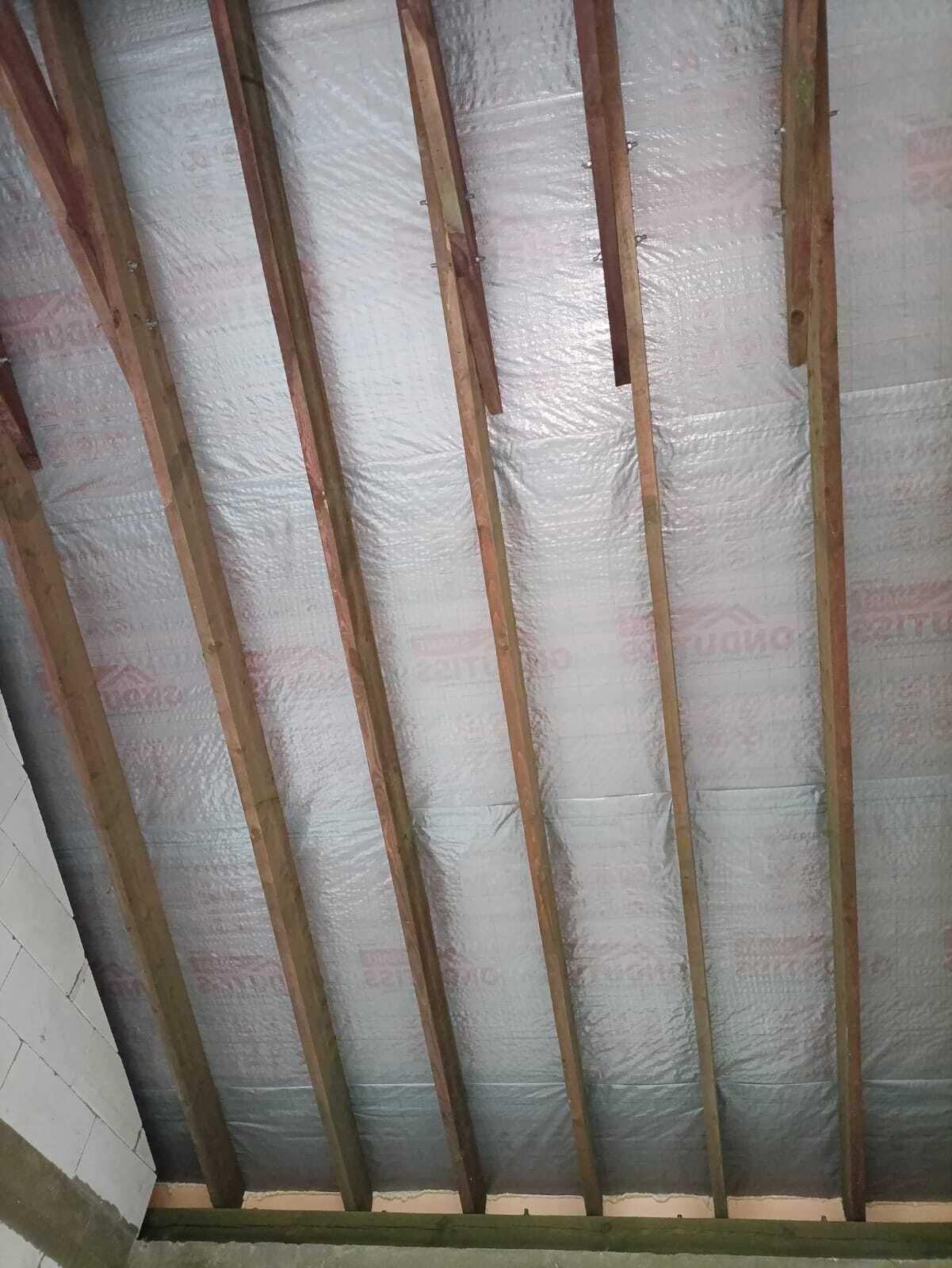 Гідраізаляцыя на неуцепленай двухсхільным даху