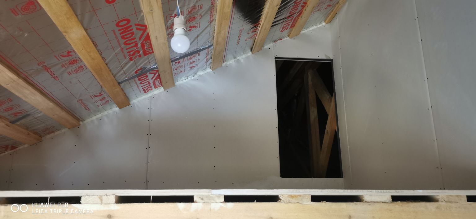 Оқшауланған жоталы шатырдағы буылым